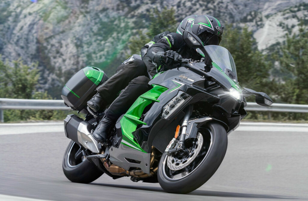 Kawasaki Ninja H Sx Se Returning With New Auto Hi Beam System