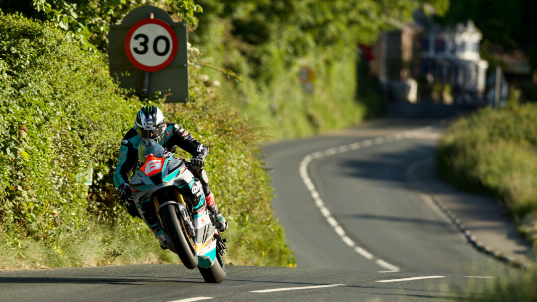 Isle Of Man Tt Dunlop Breaks Record With Mph Qualifying Lap