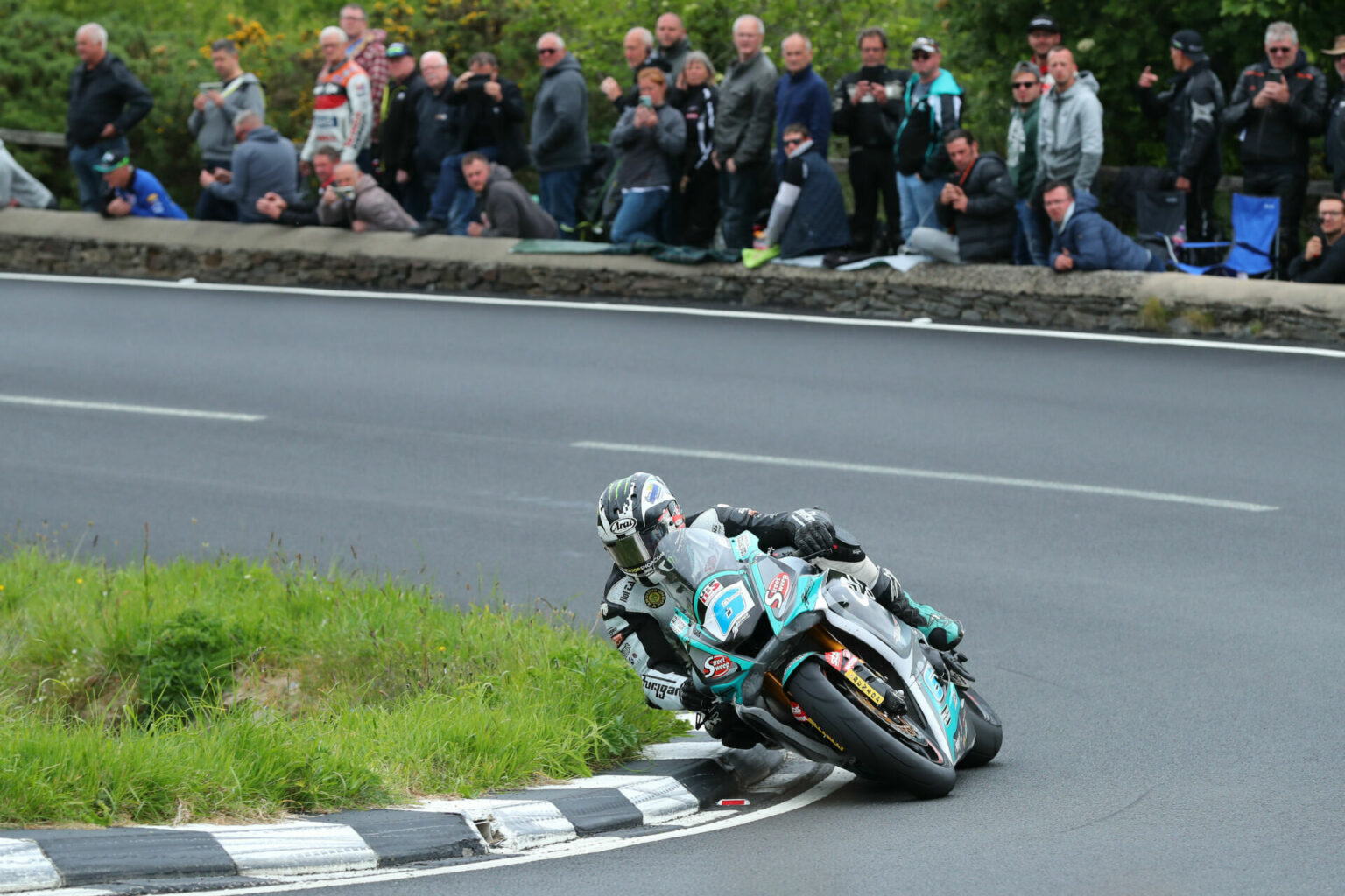 Isle Of Man TT: Supersport TT Race One Results - Roadracing World ...