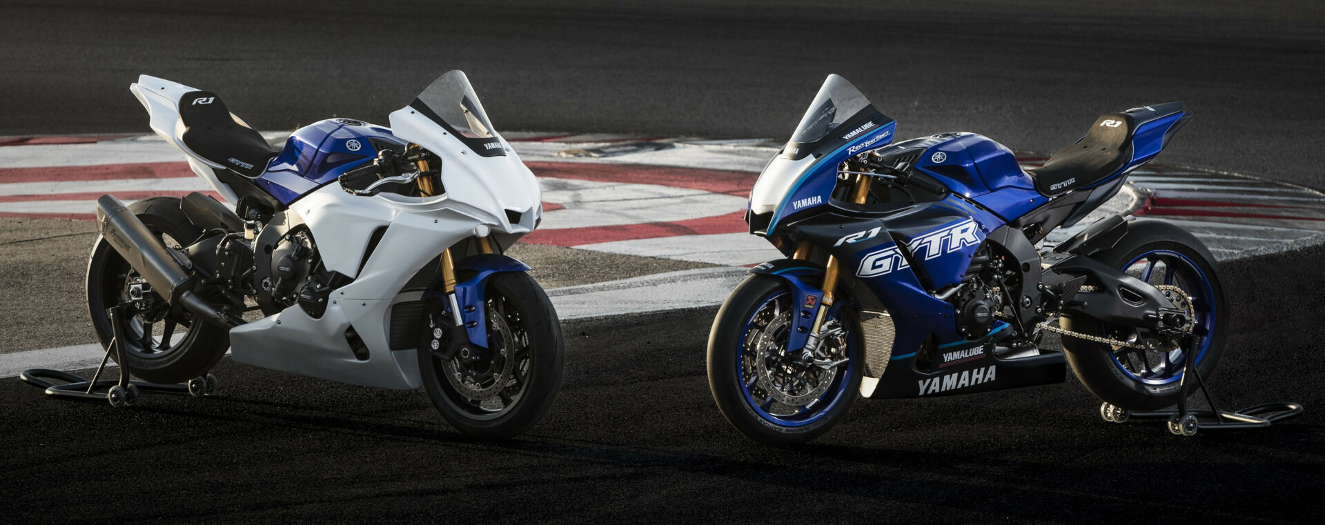 Yamaha R1 - Race Experience School