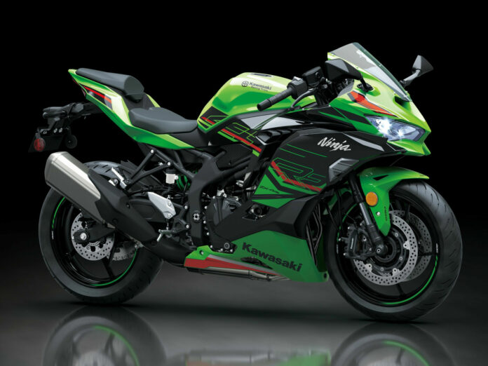 Kawasaki Launches All-New 16,000 RPM Inline-Four Ninja ZX-4RR ...