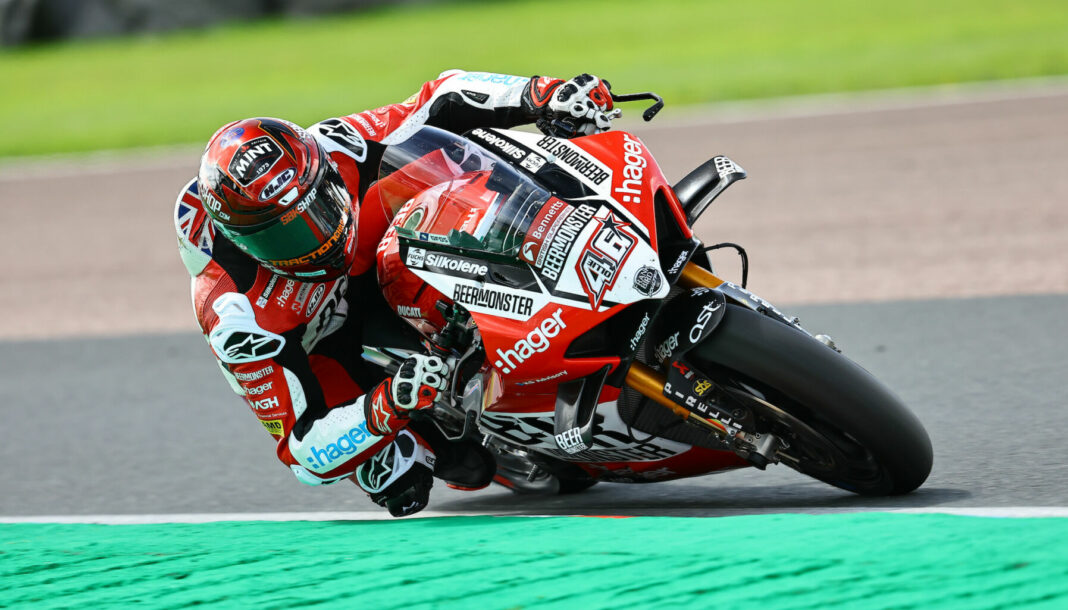 British Superbike Bridewell Earns Pole Position At Oulton Park