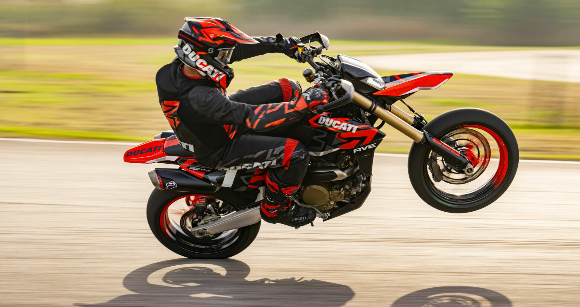 Video Ducati Introduces 77.5Horsepower, 332Pound Hypermotard 698