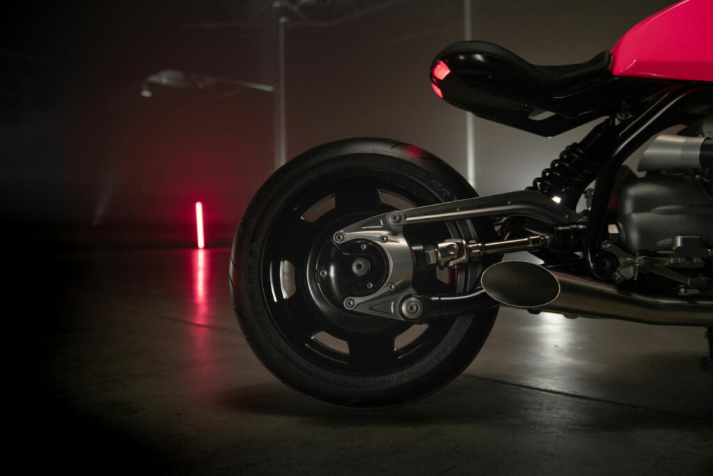 The BMW R20 features a shortened and exposed rear drive shaft. Photo courtesy BMW Motorrad.