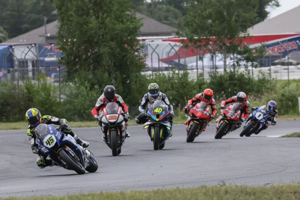 Cameron Petersen (45) leads Bobby Fong (50), Sean Dylan Kelly (40), Josh Herrin (2), Loris Baz (76), and Jake Gagne (1) in Race One at Brainerd. Photo courtesy Yamaha.