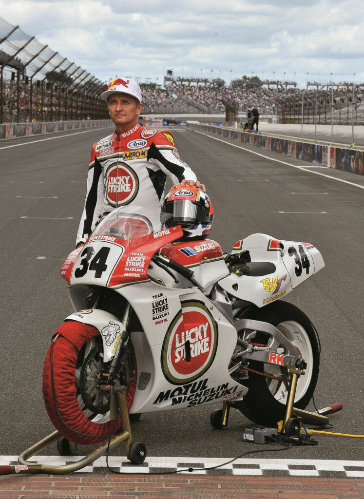 Kevin Schwantz poses with his 1993 500cc GP World Championship-winning Suzuki RGV500 at Indy in 2009. Photo by DPPI.