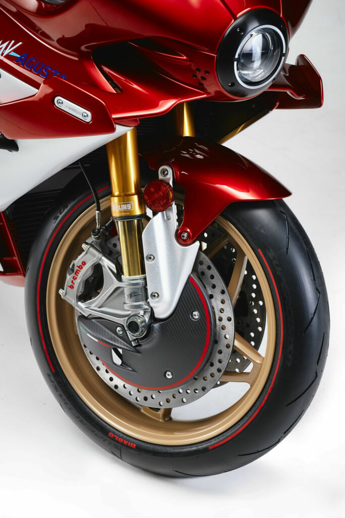 Aerodynamic winglets, Öhlins forks, Brembo Stylema calipers, brake cooling ducts - there's a lot to see on the front of the MV Agusta Superveloce 1000 Serie Oro. Photo courtesy MV Agusta.