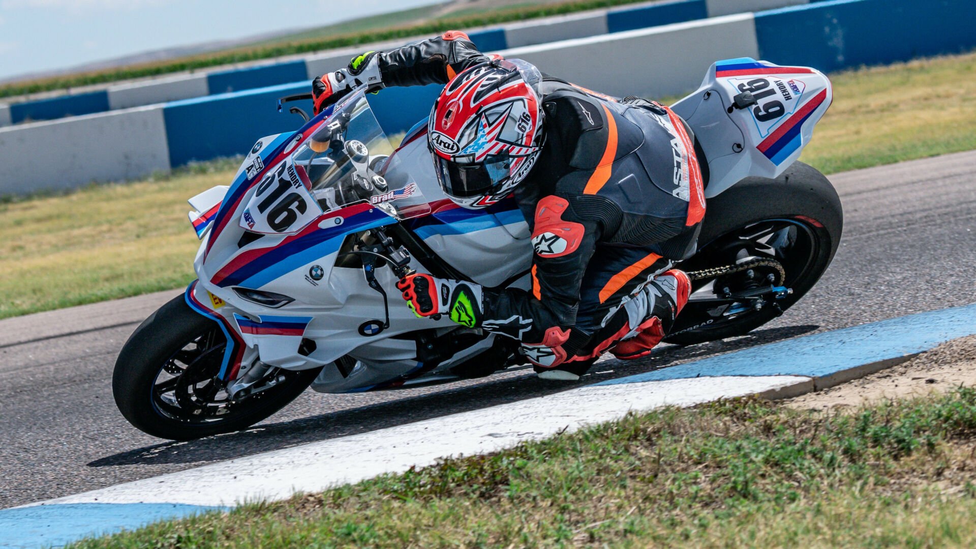 Brad Hendry (616) at High Plains Raceway. Photo by Kelly Vernell, courtesy MRA.