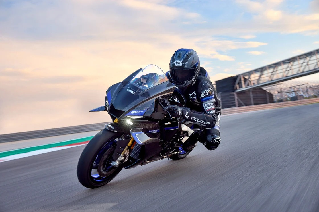 A 2025 Yamaha YZF-R1M at speed. Photo courtesy Yamaha Motor Corp., U.S.A.