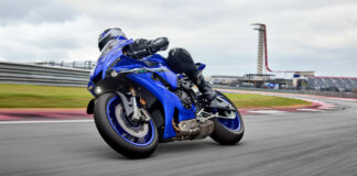 The 2025 Yamaha YZF-R1 comes with new KYB front forks, new Brembo front brakes, and new carbon-fiber aerodynamic wings. Photo courtesy Yamaha Motor Corp., U.S.A.