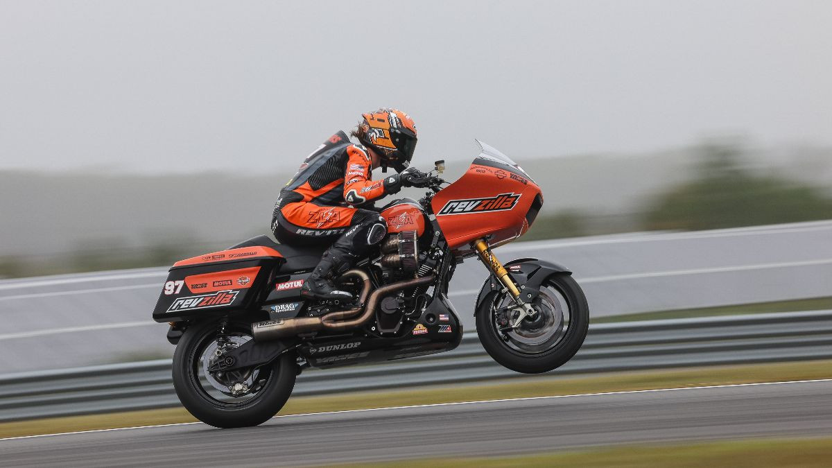 Rocco Landers (97) suffered a crash on Friday in Mission King Of The Baggers Q1, but not before he posted the fastest time to earn provisional pole position. Photo by Brian J. Nelson.