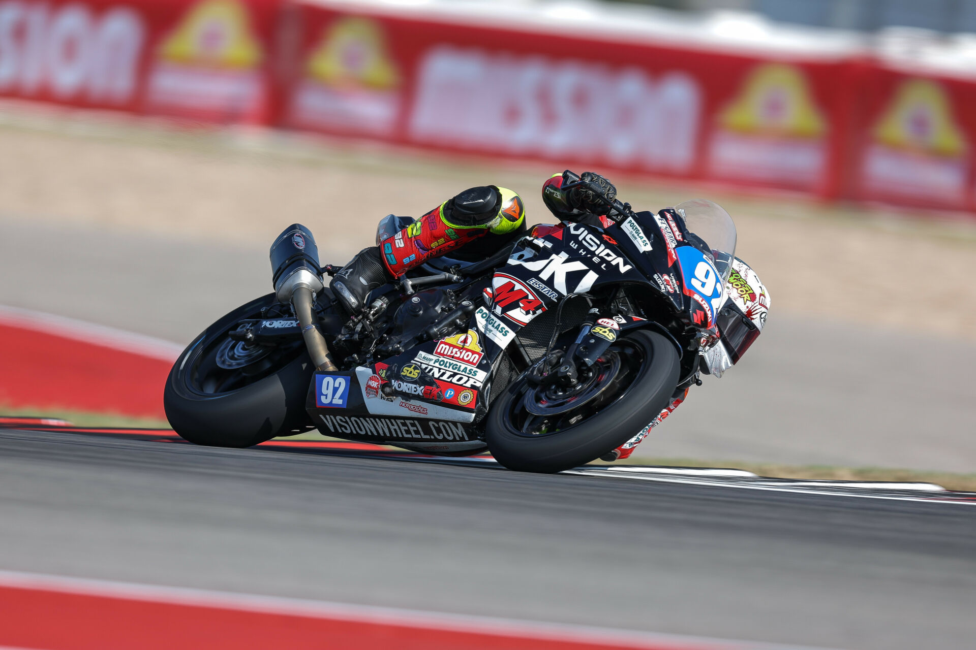 Rossi Moor in action during MotoAmerica Twins Cup Race 2 at Circuit of the Americas, riding a Vision Wheel M4 ECSTAR Suzuki GSX-8R built by Team Hammer. Photo by Brian J. Nelson.