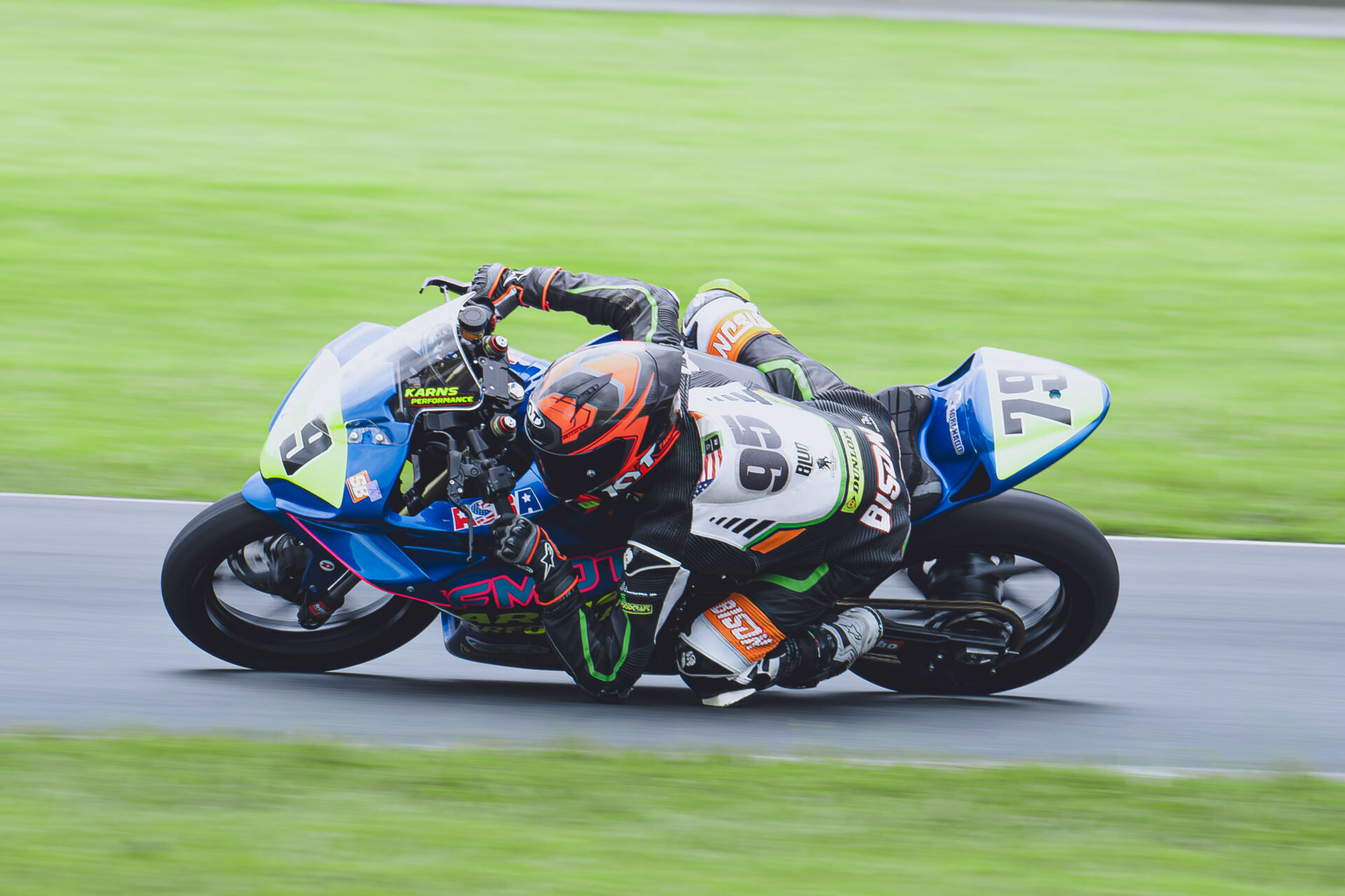 Matthew Chapin (79/95) at speed on the Karns Performance CFMoto 450SS. Photo by Noiseless Productions, courtesy Karns Performance.