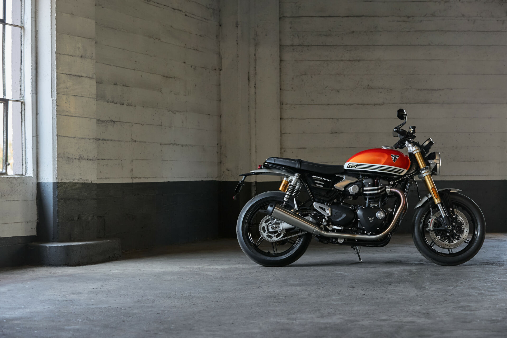 A 2025 Triumph Speed Twin 120 RS at rest. Photo courtesy Triumph.