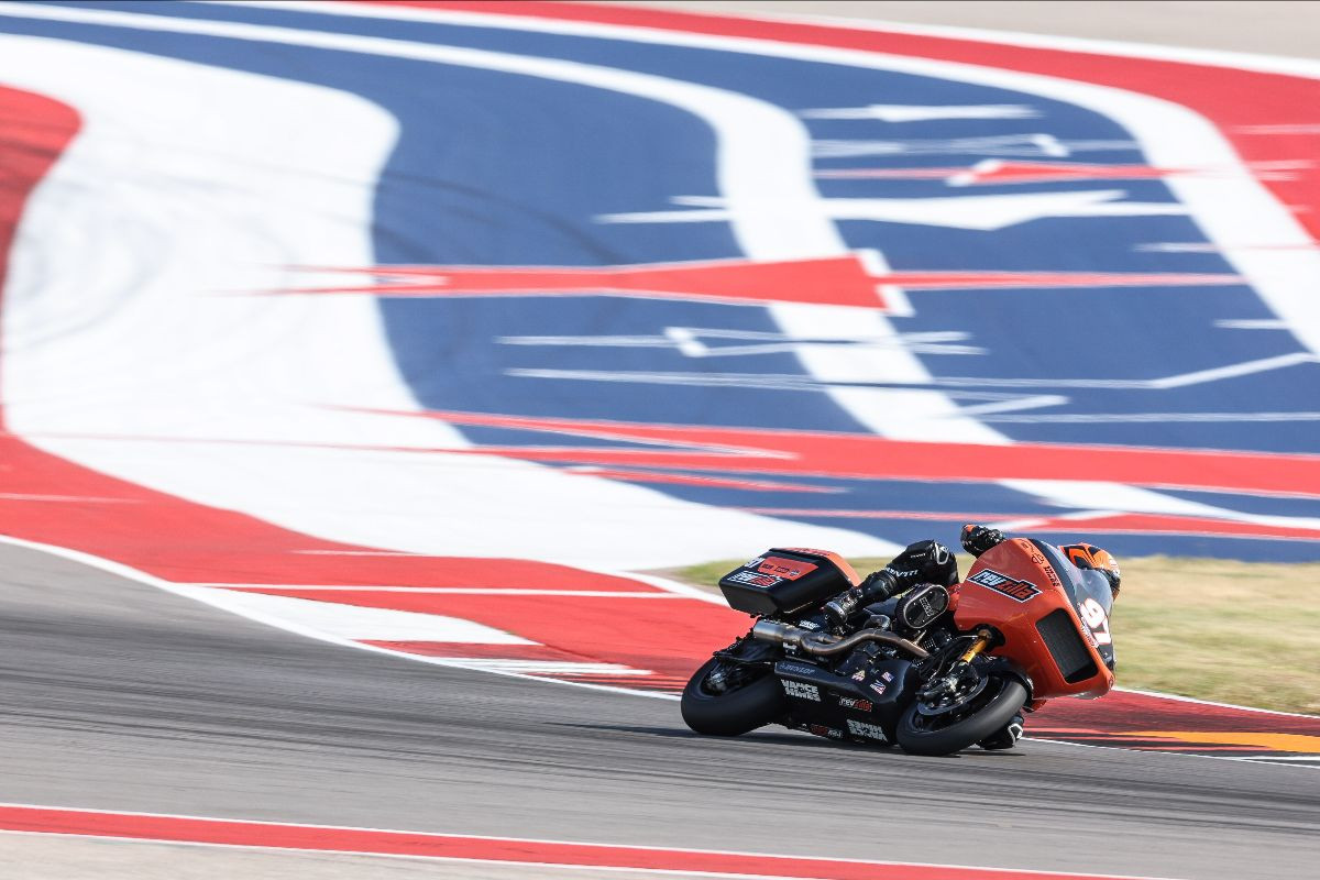 Rocco Landers (97) broke the Mission King Of The Baggers lap record at COTA on Friday en route to earning provisional pole position. Photo by Brian J. Nelson, courtesy MotoAmerica.