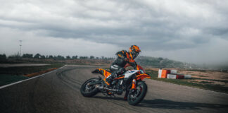 MY25 KTM 390 SMC R. Photo courtesy : KTM North America, Inc.