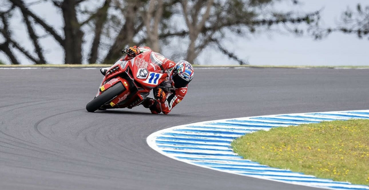 Bo Bendsneyder (11) riding his MV Agusta Reparto Corse MV Agusta F3 800 RR At Phillip Island. Photo courtesy MV Agusta Reparto Corse Team.